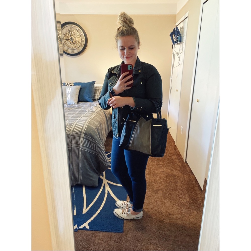 Steve Madden | Like New Black & Gold Satchel